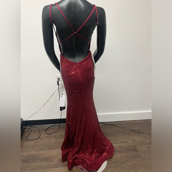 Amarra 88586 Size 2 Wine Beaded Long Dress Open Back V Neck Mermaid NWT - Picture 2 of 6
